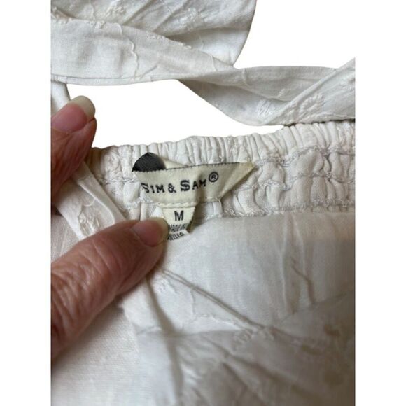 NWOT Sim & Sam Crop Top White Eyelet with Shoulder Ties Medium - Picture 3 of 6